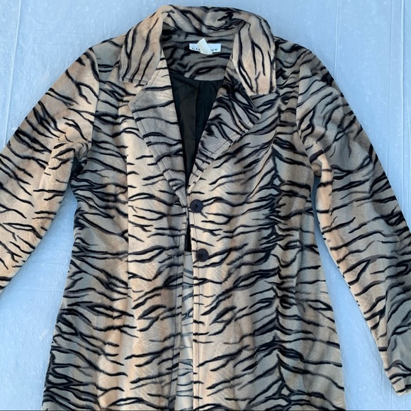 Vintage Lucent Y2K Tiger Print Stripe Fur Jacket - Picture 3 of 10